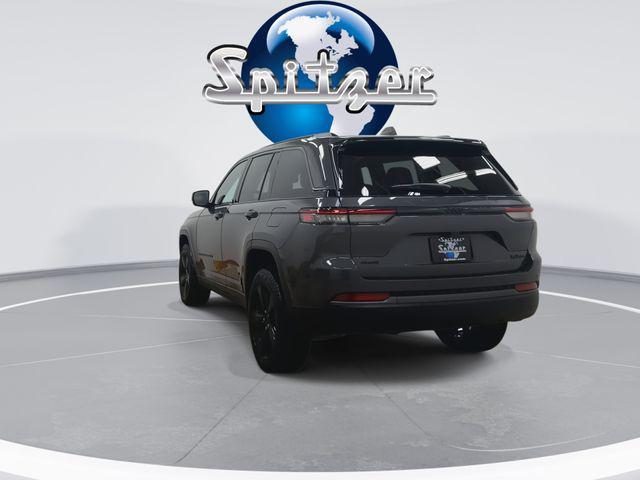 new 2026 Jeep Grand Cherokee car, priced at $47,357