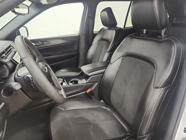 used 2024 Jeep Grand Cherokee car, priced at $35,990