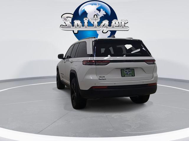 used 2024 Jeep Grand Cherokee car, priced at $35,990