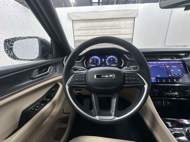 used 2025 Jeep Grand Cherokee car, priced at $39,225