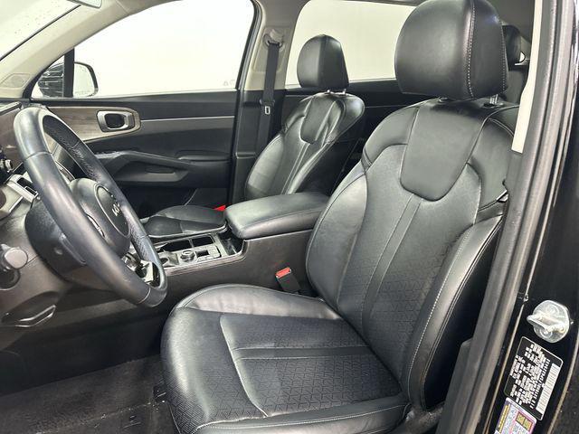 used 2023 Kia Sorento car, priced at $26,995