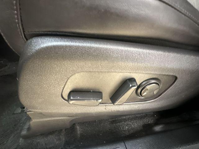 used 2024 Kia Carnival car, priced at $30,995
