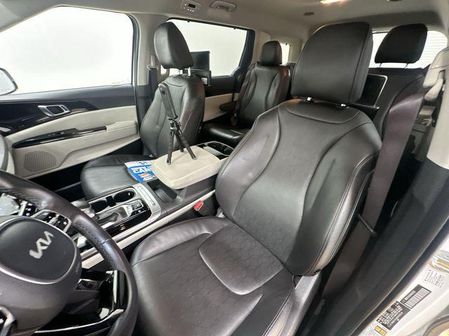 used 2024 Kia Carnival car, priced at $30,995