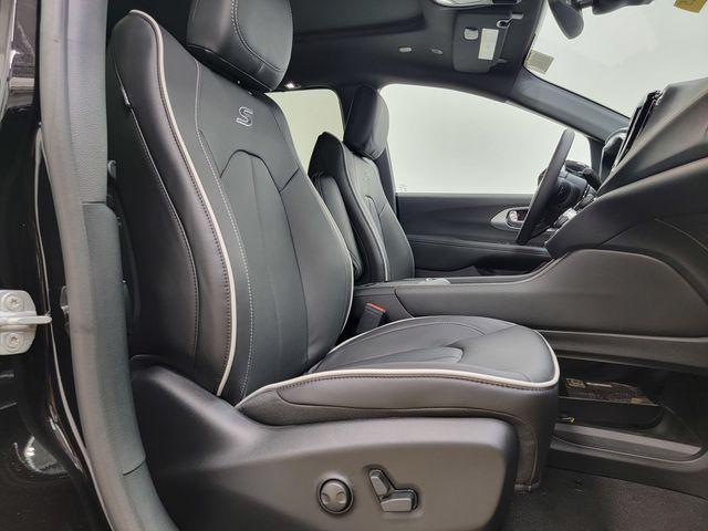 new 2026 Chrysler Pacifica car, priced at $48,990