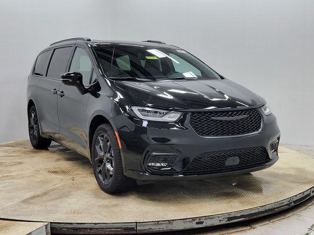new 2026 Chrysler Pacifica car, priced at $48,990