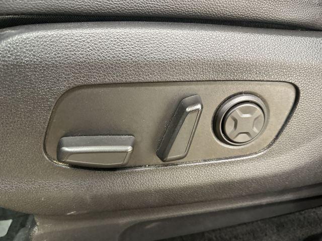 used 2022 Kia Carnival car, priced at $28,650