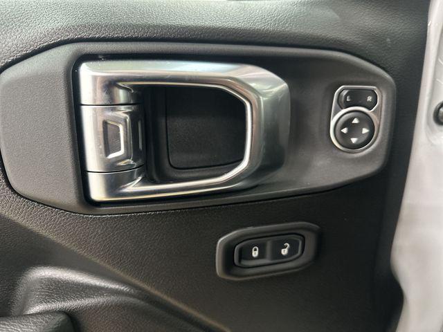 new 2026 Jeep Gladiator car, priced at $44,279