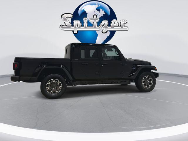 new 2026 Jeep Gladiator car, priced at $45,157