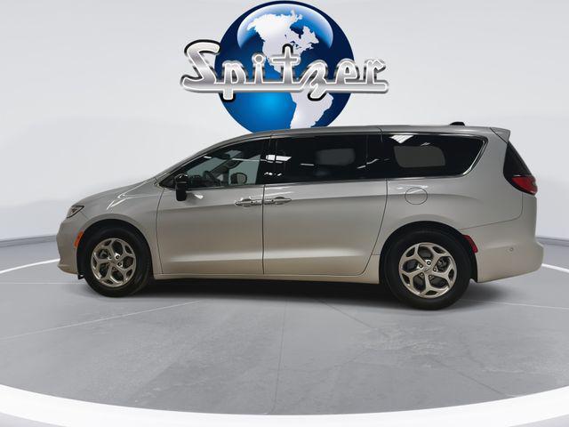 used 2024 Chrysler Pacifica car, priced at $32,350