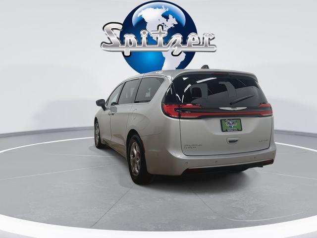 used 2024 Chrysler Pacifica car, priced at $32,350