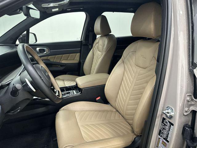 used 2025 Kia Sorento car, priced at $38,500