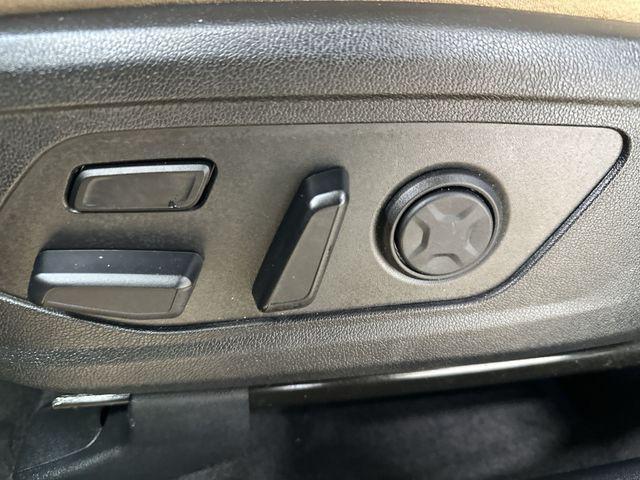 used 2025 Kia Sorento car, priced at $38,500