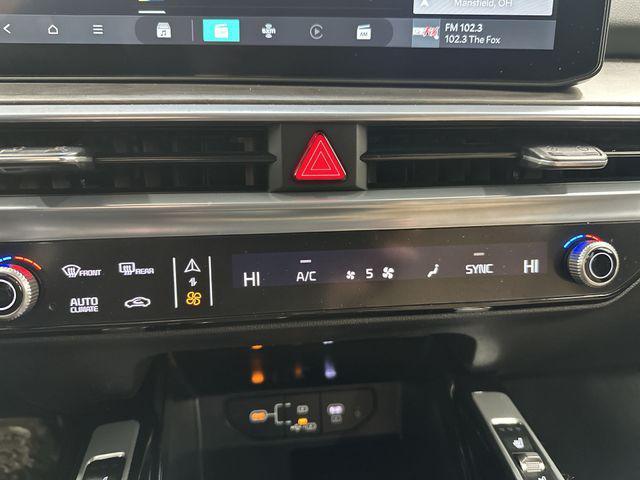 used 2025 Kia Sorento car, priced at $38,500