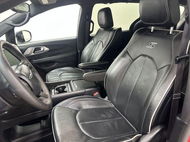 used 2025 Chrysler Pacifica car, priced at $34,750