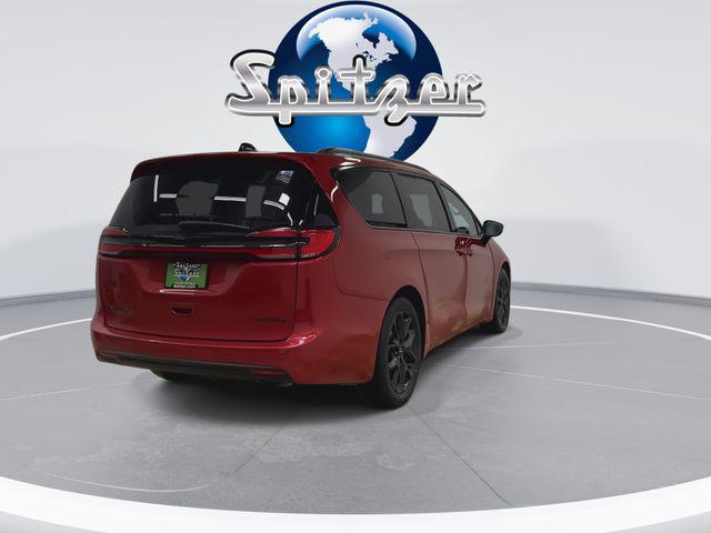 used 2025 Chrysler Pacifica car, priced at $34,750