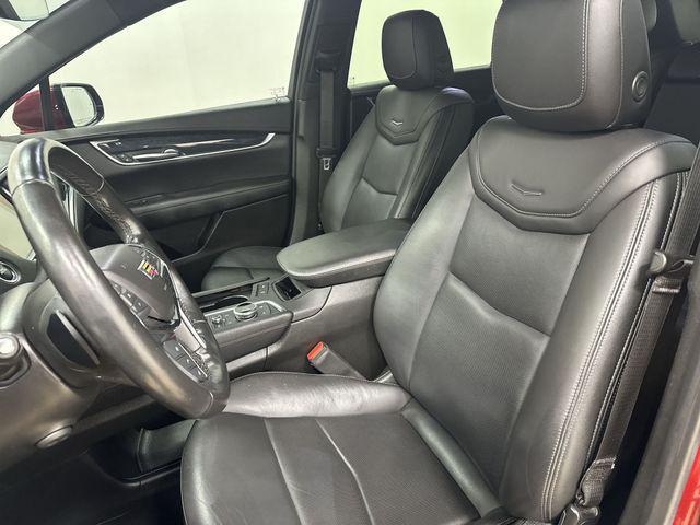 used 2022 Cadillac XT5 car, priced at $24,750