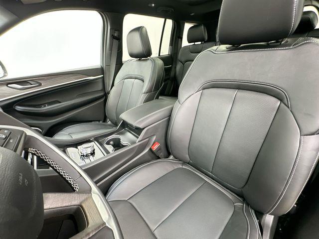 new 2026 Jeep Grand Cherokee car, priced at $45,217