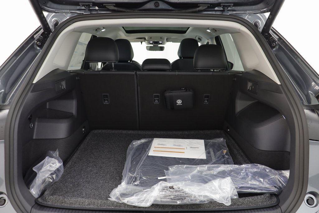 new 2025 Volkswagen Tiguan car, priced at $34,270