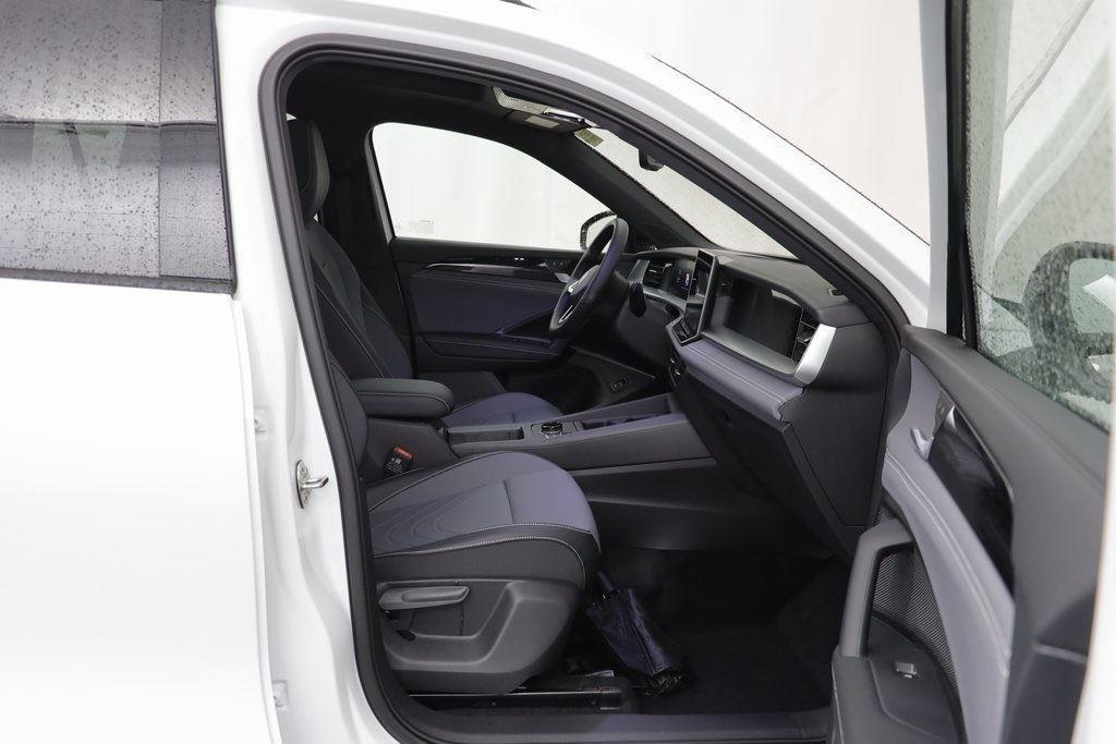 new 2025 Volkswagen Tiguan car, priced at $36,735