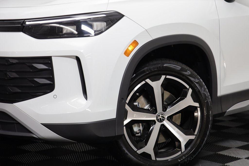 new 2025 Volkswagen Tiguan car, priced at $34,260