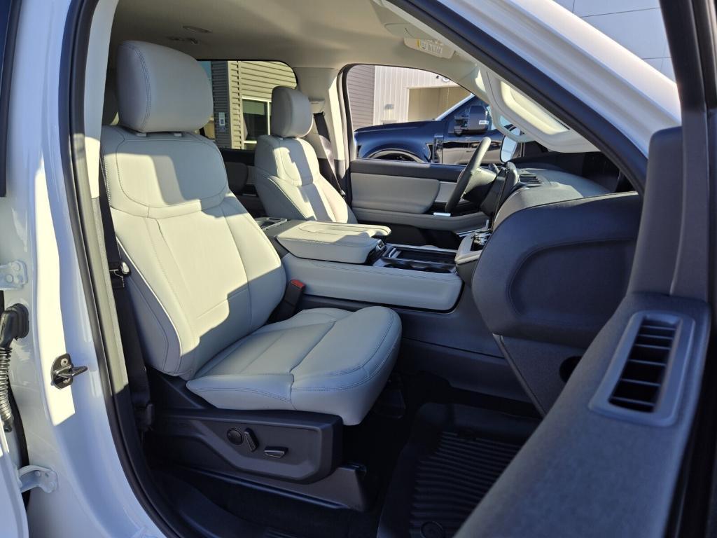 new 2026 Ford Expedition Max car, priced at $73,193