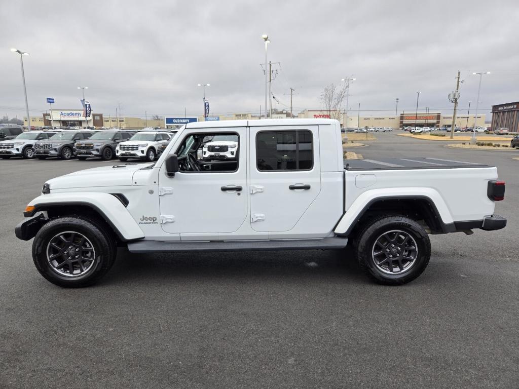 used 2021 Jeep Gladiator car, priced at $32,990