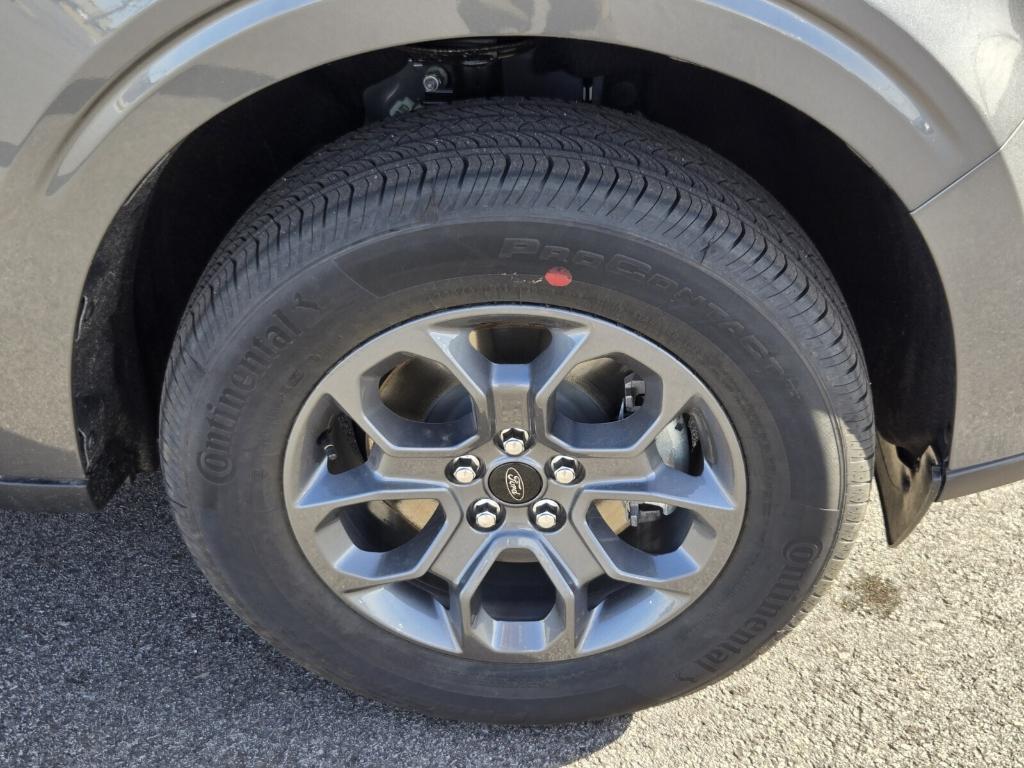 new 2025 Ford Maverick car, priced at $33,990