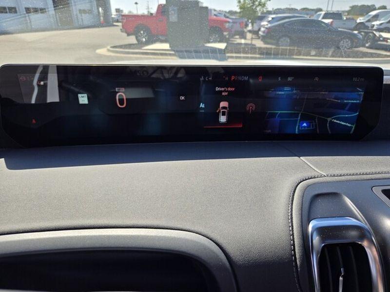 new 2025 Ford Expedition car, priced at $81,856