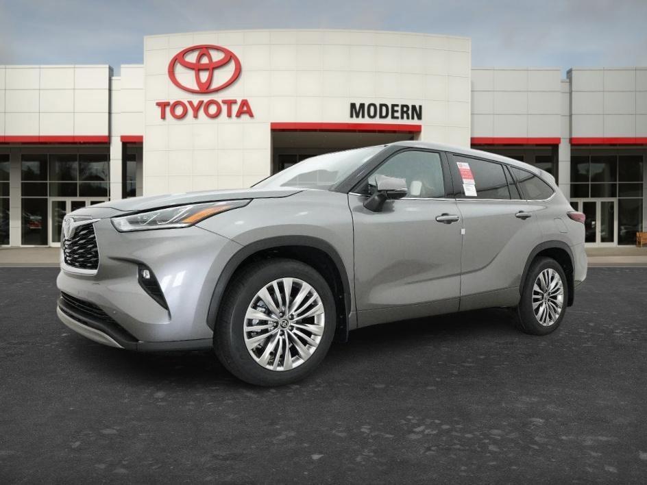 new 2026 Toyota Highlander car, priced at $57,645