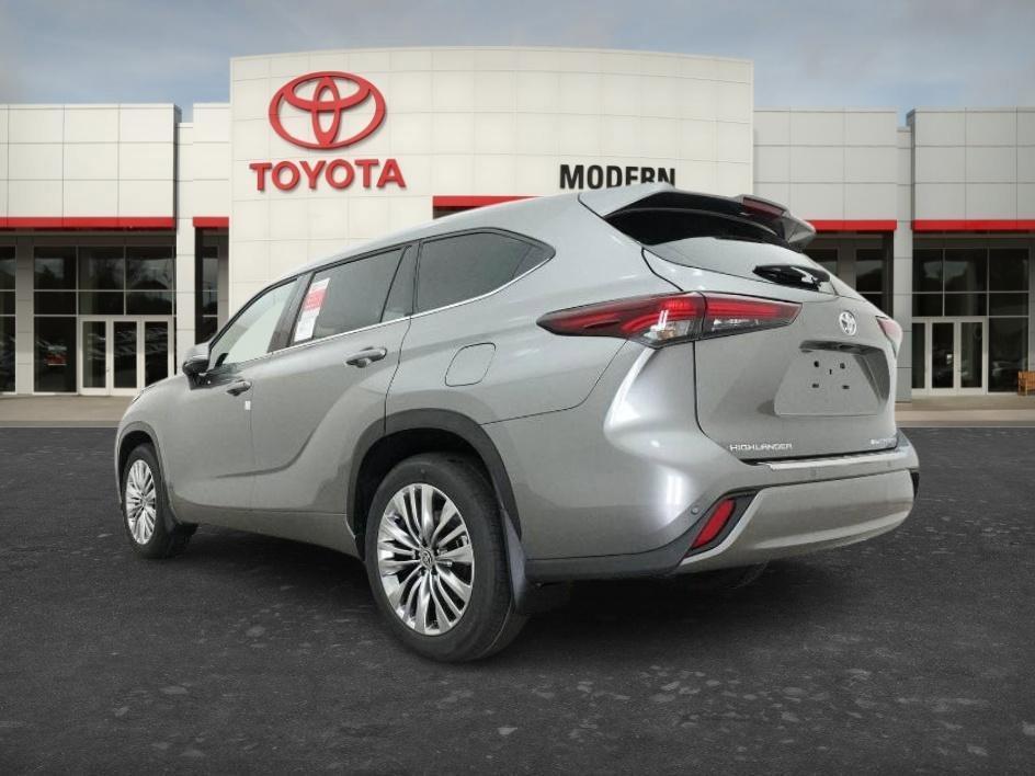 new 2026 Toyota Highlander car, priced at $57,645