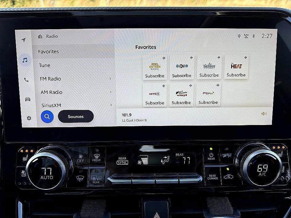 used 2024 Toyota Highlander Hybrid car, priced at $46,994