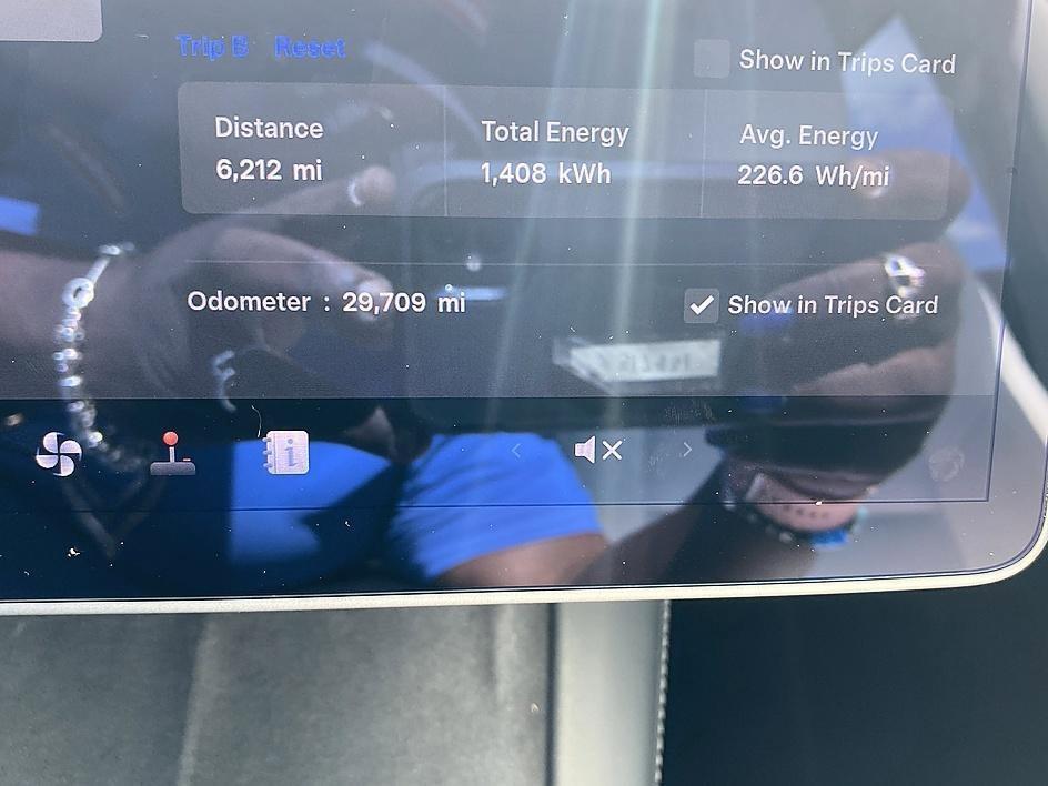 used 2021 Tesla Model 3 car, priced at $26,589