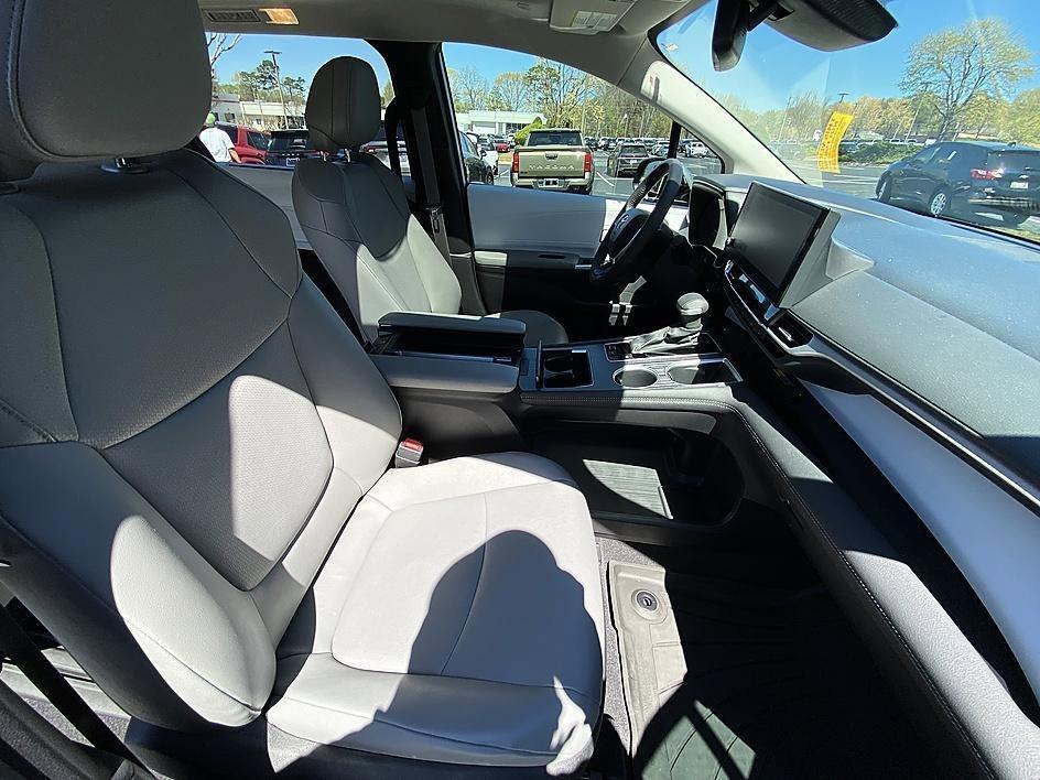 used 2025 Toyota Sienna car, priced at $43,389