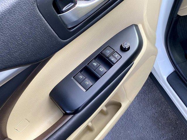 used 2019 Toyota Highlander car