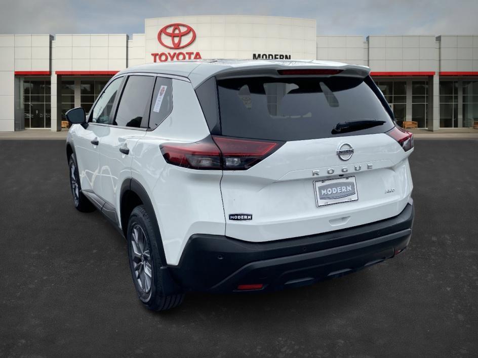 used 2021 Nissan Rogue car, priced at $13,952
