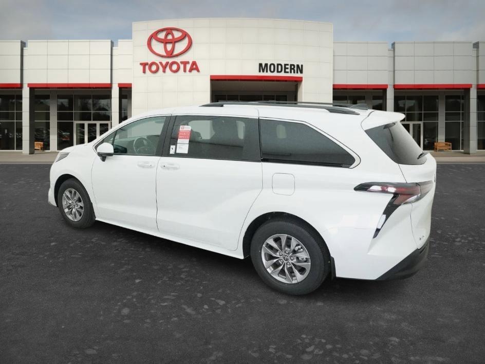 new 2026 Toyota Sienna car, priced at $47,812