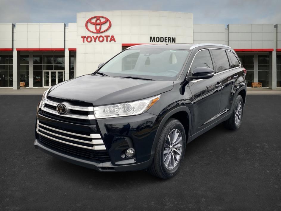 used 2019 Toyota Highlander car, priced at $31,507
