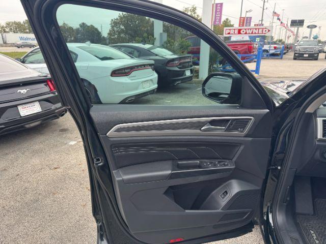 used 2021 Volkswagen Atlas car, priced at $28,535