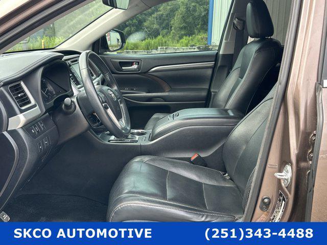 used 2017 Toyota Highlander car, priced at $19,650