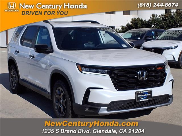 new 2025 Honda Pilot car, priced at $51,305