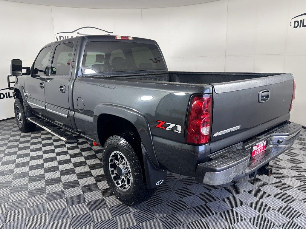 used 2004 Chevrolet Silverado 2500 car, priced at $12,000