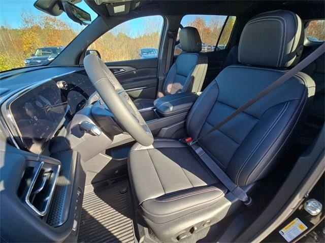 new 2026 Chevrolet Traverse car, priced at $46,240