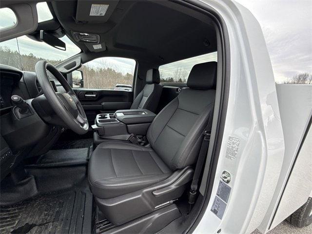 new 2025 Chevrolet Silverado 3500 car, priced at $76,248