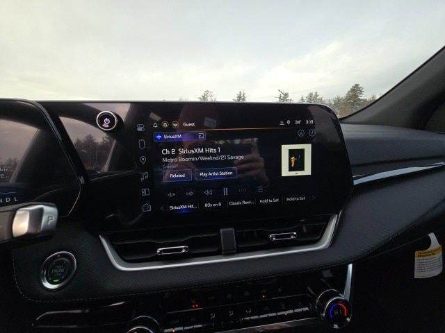 new 2026 Chevrolet Equinox car, priced at $32,180