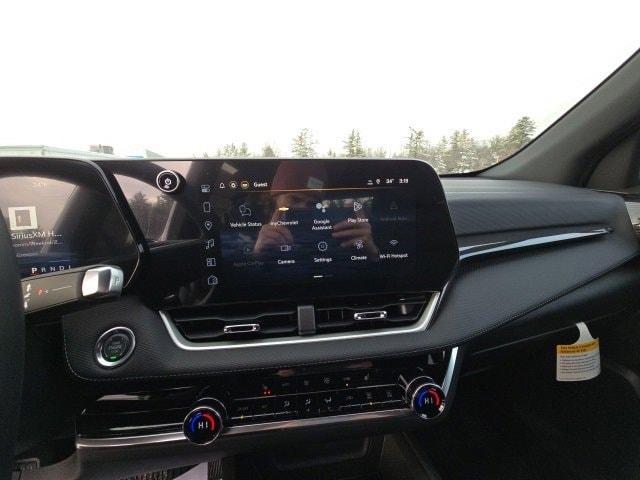 new 2026 Chevrolet Equinox car, priced at $32,180