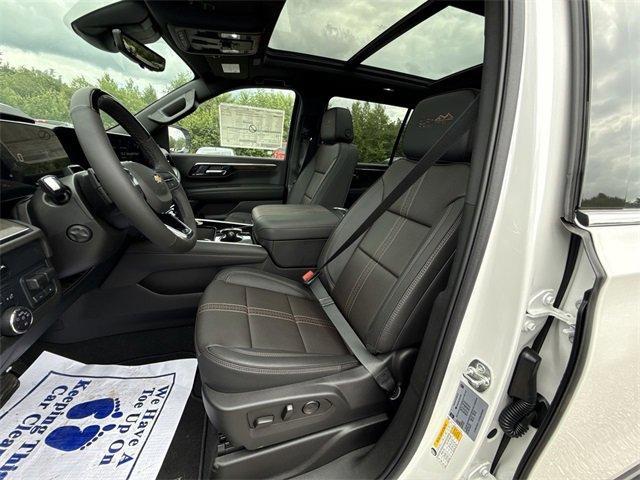 new 2025 Chevrolet Suburban car, priced at $87,700