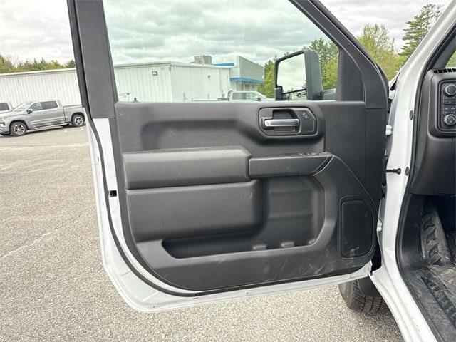 new 2025 Chevrolet Silverado 3500 car, priced at $63,993