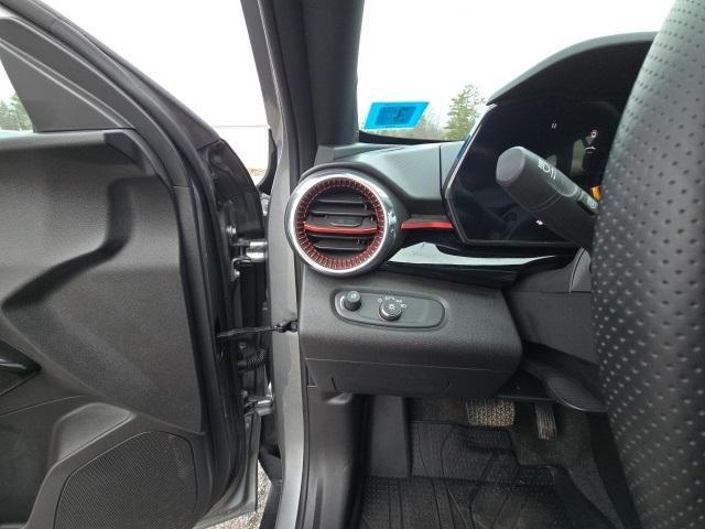 used 2025 Chevrolet Trax car, priced at $22,999