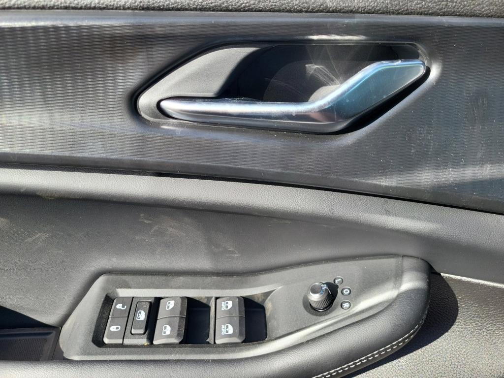 new 2025 Jeep Grand Cherokee L car, priced at $41,521