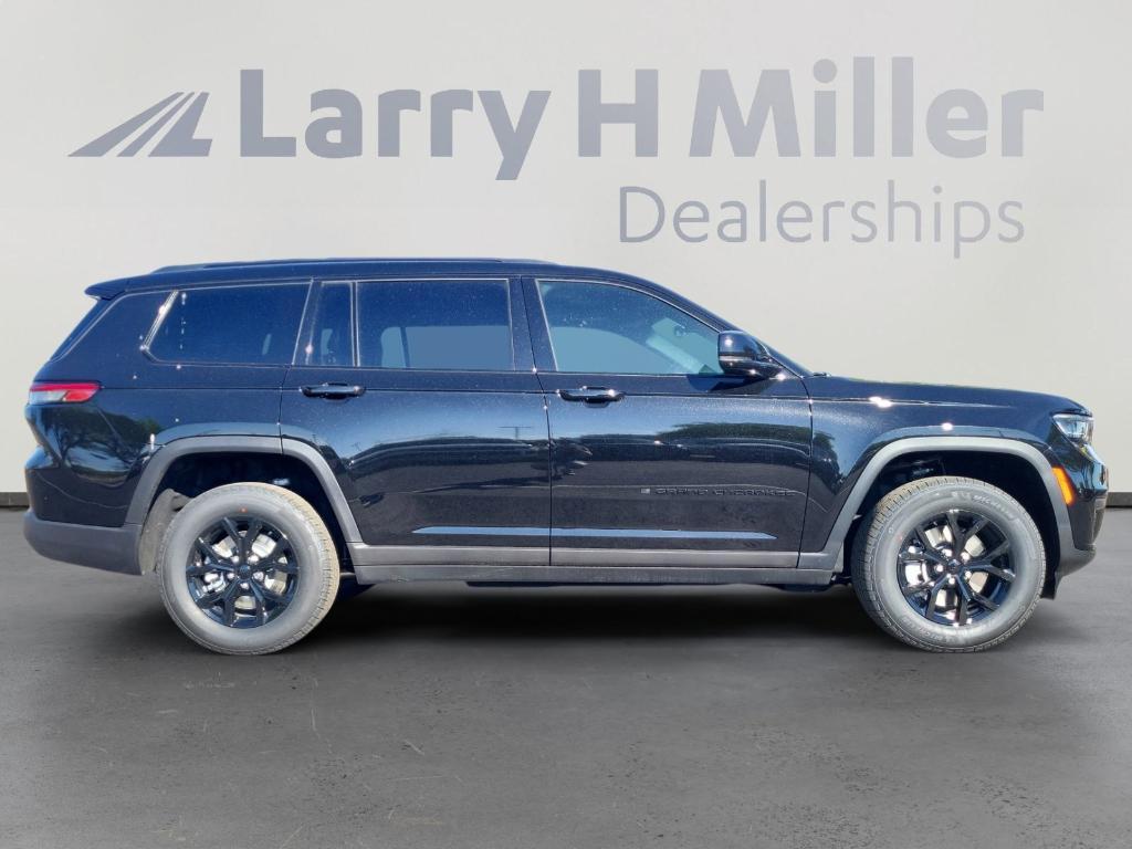 new 2025 Jeep Grand Cherokee L car, priced at $41,521